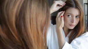 Sur des cheveux entièrement blancs, une coloration intégrale de la chevelure avec une seule teinte s'impose. Coloration Des Cheveux Blancs Quand Et Comment