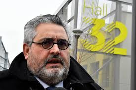 Il est présidé par le maire, olivier bianchi, et est géré par un conseil d'administration, composé pour moitié d'élus. Olivier Bianchi Maire De Clermont Ferrand Marier Les Enjeux Urbains Et Les Enjeux Economiques Sur Le Site Michelin De Cataroux Clermont Ferrand 63000