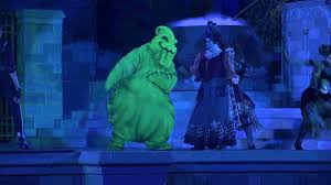 Jack skellington, king of halloween town, discovers christmas town, but his attempts to bring christmas to his home causes confusion. Funny Gifs Nightmare Before Christmas Gif Vsgif Com