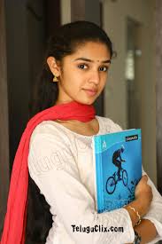 She is currently acting in maanga and seviii tamil movies. Pin On Family
