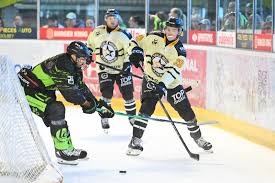 Brownboynz jerking jasmin I like to think is a friend as