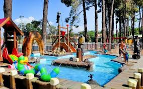 Camping Calvi 8 Campings Disponibles A Calvi Campingfrance Com