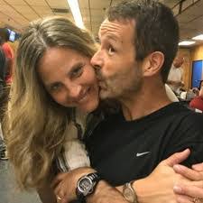 Beth Mcgarvey's Instagram, Twitter & Facebook