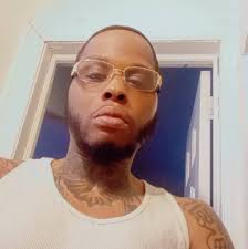 Boys with mother and father 😂