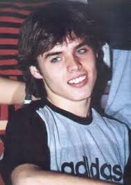 Descubre 15 ideas de stykers y fotos de rebelde