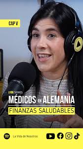 ESIMPROFEST2025 La gente de @berlin_es_impro y yo nos pusimos manos a la  obra… y acabamos creando una pequeña locura😳. Queríamos grabar un  anuncio…y terminamos viviendo una impro sobre el anuncio🎬 Y eso