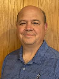 How A Handful Of Iowa Towns Thrive, Rise Above Rural Decline