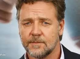 Alm(o)st everyone in this pi(c)ture, I can identify at a glance, but you'd  have to be living under a rock to not know Wallace, Steve, Danny, Clancy,  Malcolm, and several others: