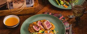 We serve fresh asian food inspired by the flavours of japan; Fique Em Casa Delivery Ou Retirada Veja Mais De 200 Lugares Em Sp Para Pedir Comida E Bebida 25 03 2020 Restaurantes Guia Folha