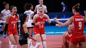 7 eylül cumartesi günü önce sırbistan ve i̇talya'nın, sonrasında ise türkiye ve polonya'nın karşı karşıya geleceği 2019 cev avrupa kadınlar voleybol şampiyonası yarı final karşılaşması'nı psm amfi'nin. Q91iouidffzcrm