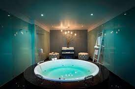 The Como Melbourne S Gems Suite Contemporary Bathrooms Interior Architecture Design Melbourne Accommodation