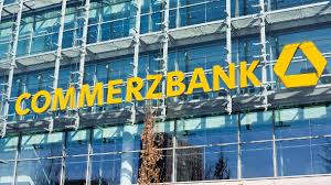 Bank branch in new york, u.s., on saturday, jan. Commerzbank Und Deutsche Bank Wie Geht Es Nach Dem Fusions Aus Weiter