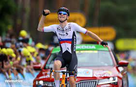 Mohorič, winner of stage seven of this year's tour, told a small group of reporters including cycling weekly after the culmination of stage 18 that he was made to feel like a criminal when the police arrived. Tour De France 7 Matej Mohoric Rast Bergauf Und Bergab Zum Sieg