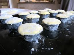 Produzione e vendita di uno dei dolci più buoni d' abruzzo: Cronaca Di Una Ricetta Annunciata Il Bocconotto Di Castel Frentano