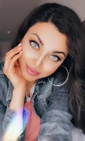 बॉलीवुड एक्ट्रेस ऐश्वर्या राय (aishwarya rai) को विश्व की सबसे सुंदर महिला कहा जाता है. Aamna Imran Aamnaimran8 Twitter