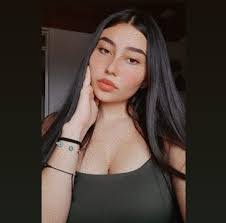 Daniela Agudelo's Instagram, Twitter & Facebook