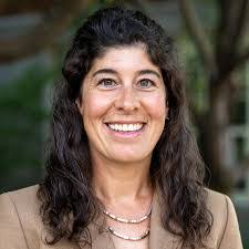 Joanna Hetrick's Instagram, Twitter & Facebook