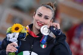 Vanessa ferrari (born 10 november 1990) is an italian artistic gymnast. Drlpxledicnq5m