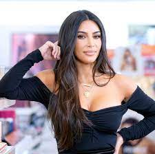 На страницу ким подписаны более 207. Kim Kardashian West Celebrated Major 200 Million Followers Milestone On Instagram