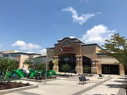 Regal cherrydale stadium 16 (3221 pleasantburg drive, greenville, sc 29609), regal hollywood stadium 20 & rpx. Regal Cinemas Hollywood 20 Greenville 2021 All You Need To Know Before You Go With Photos Tripadvisor