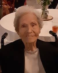 Mary Bowermaster's Instagram, Twitter & Facebook