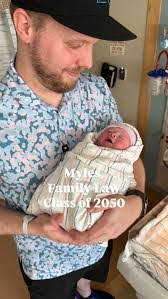 Karin Rubio's Instagram, Twitter & Facebook