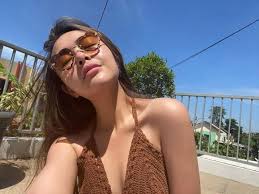 Amanda adalah salah satu artis yang namanya terus bersinar dikalangan remaja dan generasi millenial. Profil Dan Biodata Amanda Manopo Terlengkap Dengan Foto Terbaru