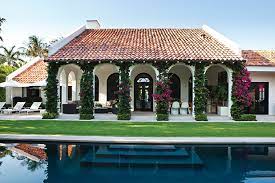 Looking for palm beach hotel? You Don T Have To Live By The Ocean To Get The Palm Beach Look House Home