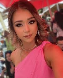 Keely Malone's Instagram, Twitter & Facebook