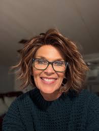 Hair Thinning and Wig Solutions for Women