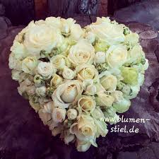 Rosenherz Blumen Zur Beerdigung Rosen Herz Rosen