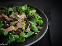 Salade Gourmande Aux Copeaux De Foie Gras Et Aux Epices Recette Salade Gourmande Recette Salade Recette De Salade Composee