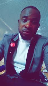 Emmanuel Thompson (@EOlagundoye)