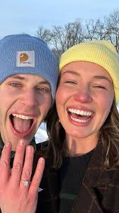 sharing the best news w some of the best people😭💛 , i didn’t get to  record every reaction but have been feeling all the love