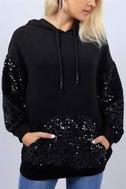 Pul Detayli Kapsonlu Siyah Bayan Sweat 10905b Gunluk Giyim Modasi Moda Kiyafetler Rahat Kiyafetler