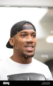 Uk boxer hi-res stock photography and images