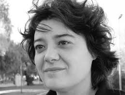 Eva Monzón: "Todos estamos condicionados por el grupo"