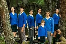 Sorprendete Con Estos Dos Cameos De El Internado Las Cumbres Que Vienen Directos De La Serie Original