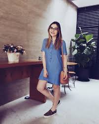 Calça De Pano Mole Para Gravida Chegando Feliz E De Oculos No Spalotusbh Hoje Mais Cedo Comecei A Ver Resultado Do Tratamento Pra Celulite E Looks Vestidos Casuais Curtos