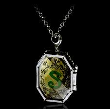 The rotation dials on locket_back swing and wriggle the locket on the top ring. Laincarotyu Kids Waterproof Long Sleeve Art Craft Drawing Painting Smock Apron Children Gift Small Blue Arts Crafts Toys Games Urbytus Com
