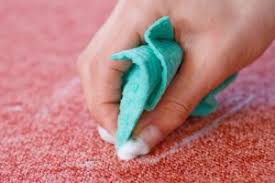 Ob ein teppichboden aus velours, wollteppich, hochflor teppich oder auch ein orientteppich, etc. Wollteppich Fusselt Was Konnen Sie Dagegen Tun