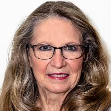 Michelle Reinert's Instagram, Twitter & Facebook