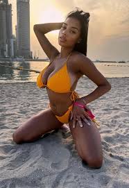 Kadelle Samuals - Free pics, galleries & more at Babepedia