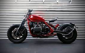 Cafe Racers Scramblers Street Trackers Vintage Bikes And Much More The Best Garage For Special Motorcycles An Cafe Racer Triumph Cafe Racer Harley Davidson