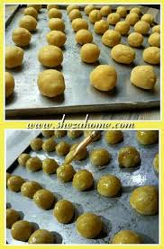 Keluarkan nastar dari oven, kemudian diamkan nastar sampai dingin. Cara Membuat Nastar Anti Melebar Shezahome