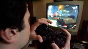 Le chiffre d'affaires est évalué à 2,96 milliards deuros (matériels et logiciels), avec une croissance de 52 % par rapport à 2006. Le Marche Des Jeux Video En Berne En 2019