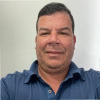 Herminio Suarez's Instagram, Twitter & Facebook