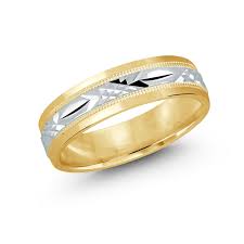 A handmade platinum ring set with a center 0.3ct clear diamond and two 1.4mm diamonds. Bagues Pour Hommes Mariage Bijouteries Lavigueur