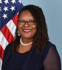 Courtney Roberson's Instagram, Twitter & Facebook