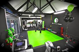 365 Funcational Fitness Check Out The Amazing Transformation Story Here Http Www Esca Design De Salle De Gym Salle De Sport Maison Salle De Gym A La Maison